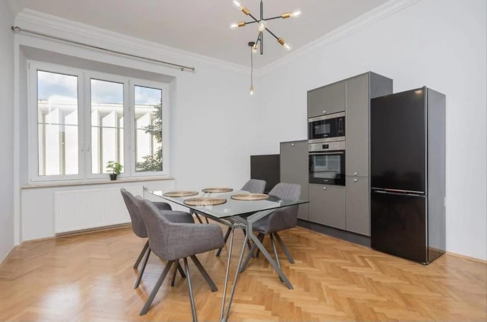 Kitchen or kitchenette, oven, stove