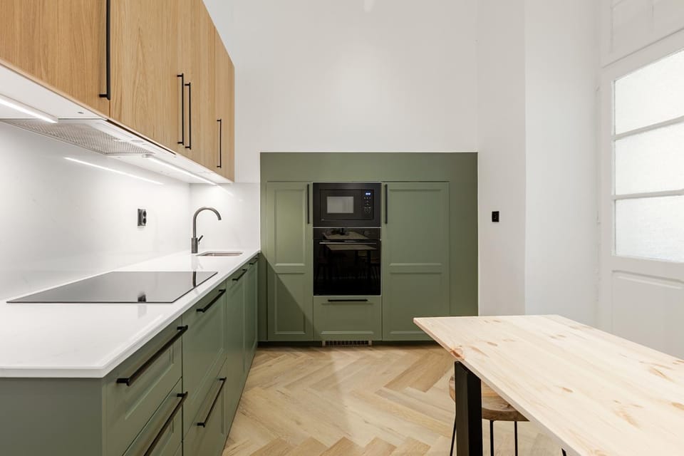 Kitchen or kitchenette