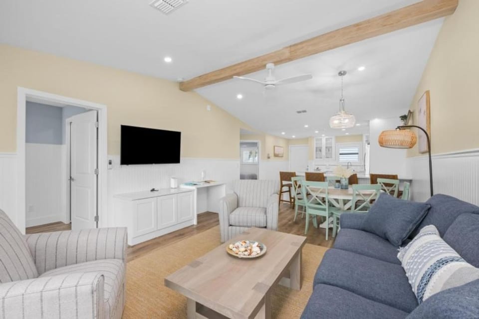 Tarpon Beach 110 Apartment in Sanibel Island