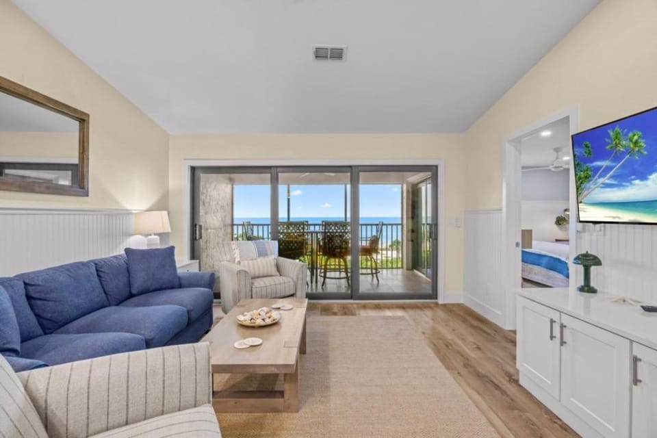 Tarpon Beach 110 Apartment in Sanibel Island