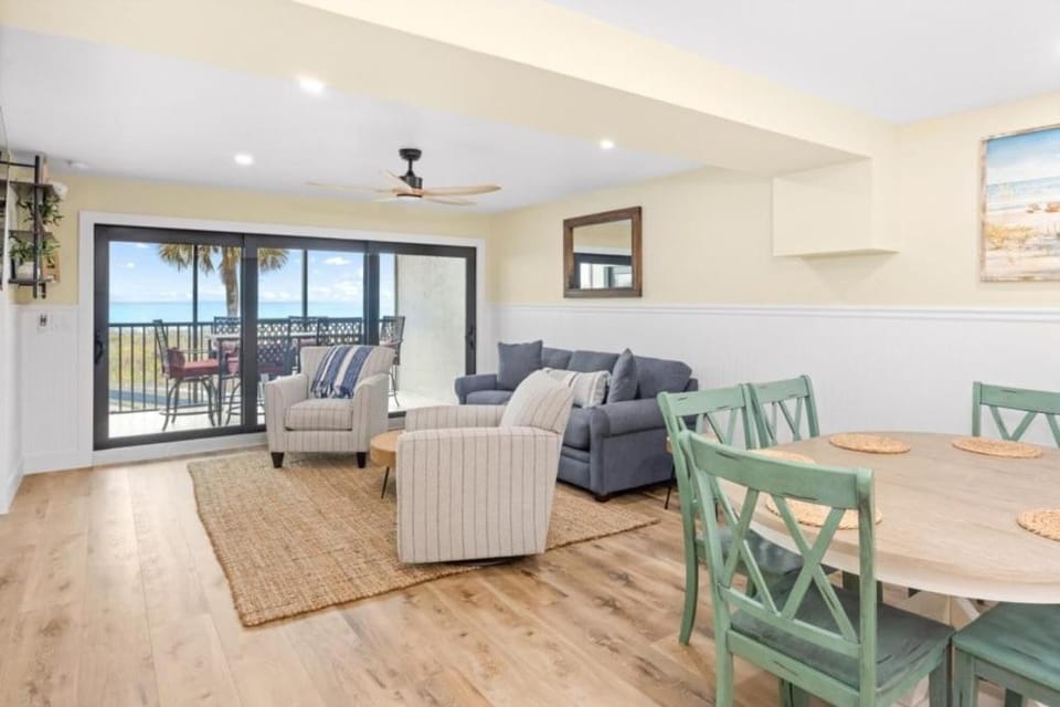 Tarpon Beach 302 Apartment in Sanibel Island