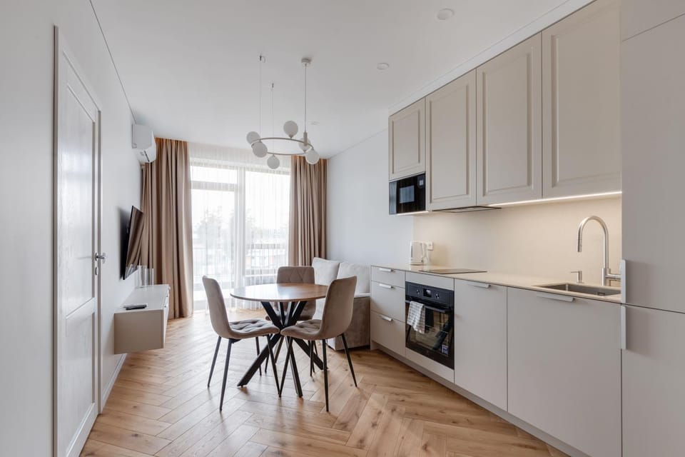 Kitchen or kitchenette, Living room