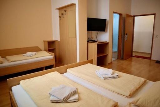 Bed, TV and multimedia, Bedroom, towels, wardrobe