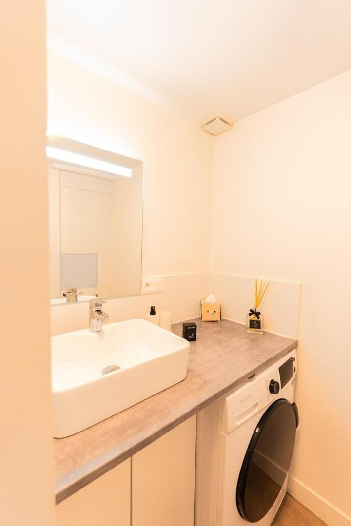 Duplex Confortable en Centre avec 2 Chambres Apartment in Grand Est