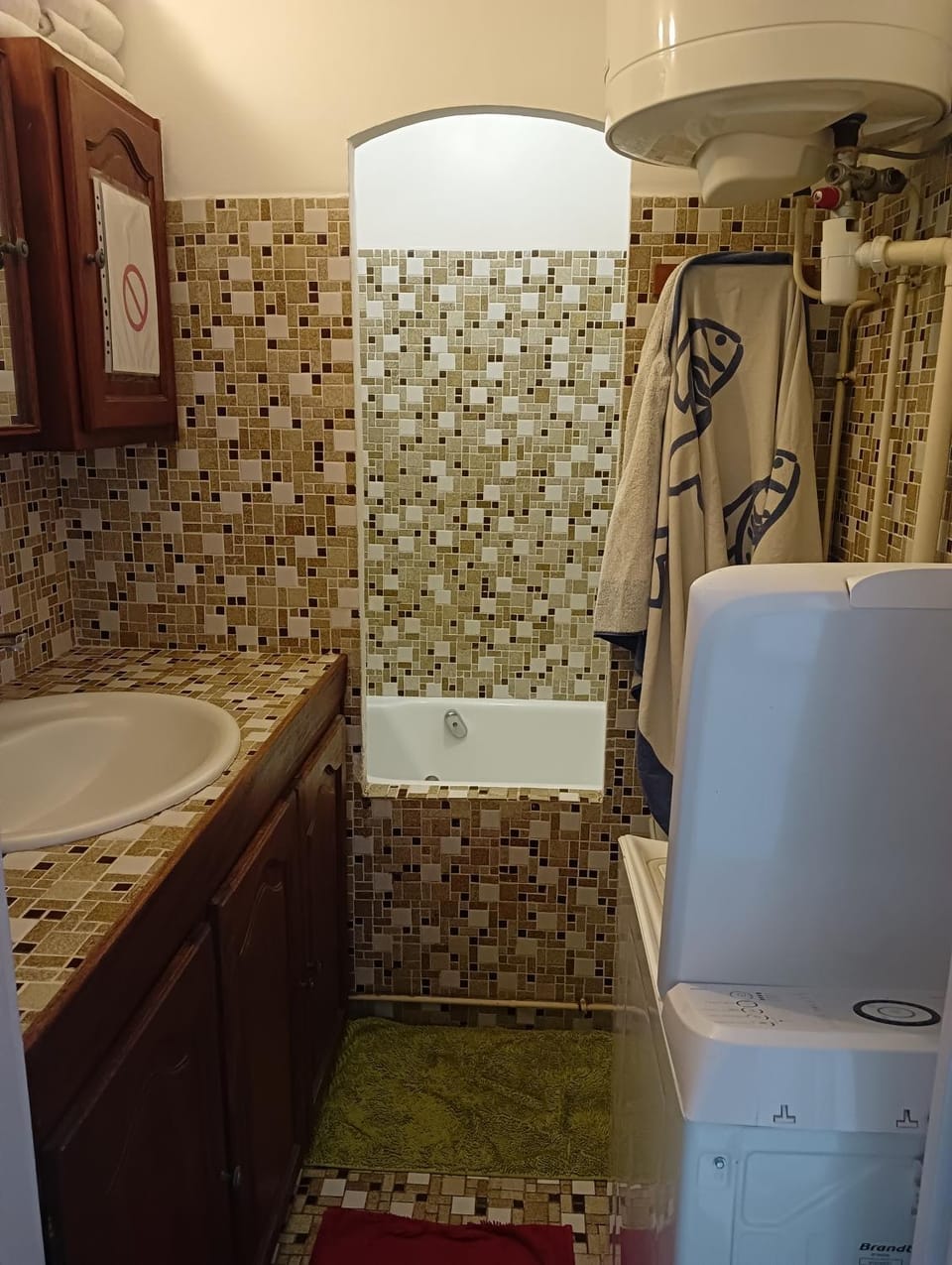 Bathroom, Bath, towels
