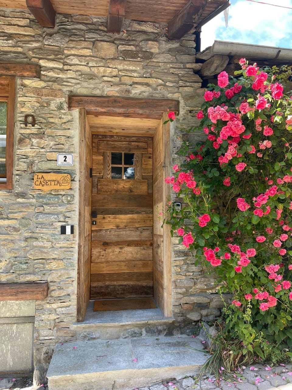 Facade/entrance