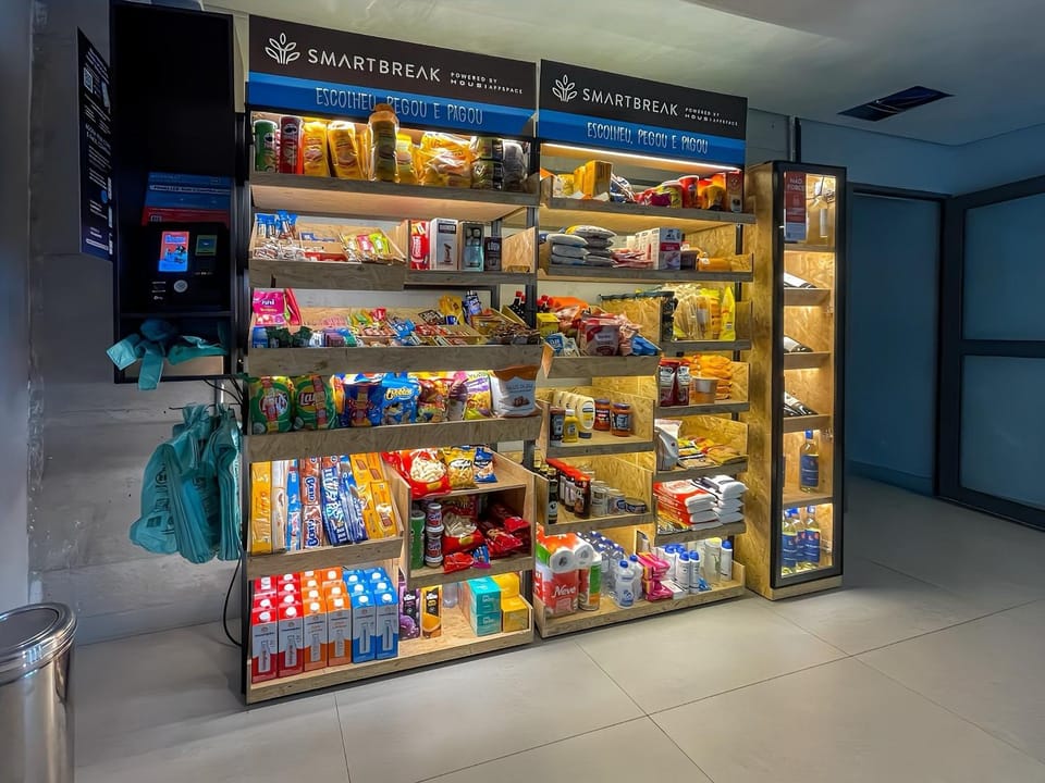 Supermarket/grocery shop