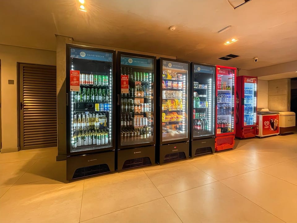 Supermarket/grocery shop