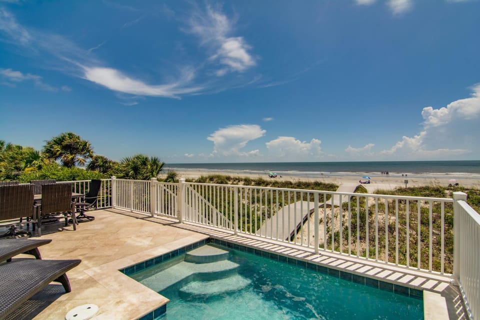 19 Singleton Beach Place- Oceanfront Home, Private Pool, Free activities included! House in Hilton Head Island