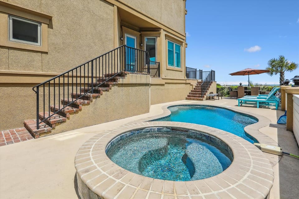 20 Horvaths Peninsula- Oceanfront, Pets OK, Great Location, Free Activities Included House in Hilton Head Island