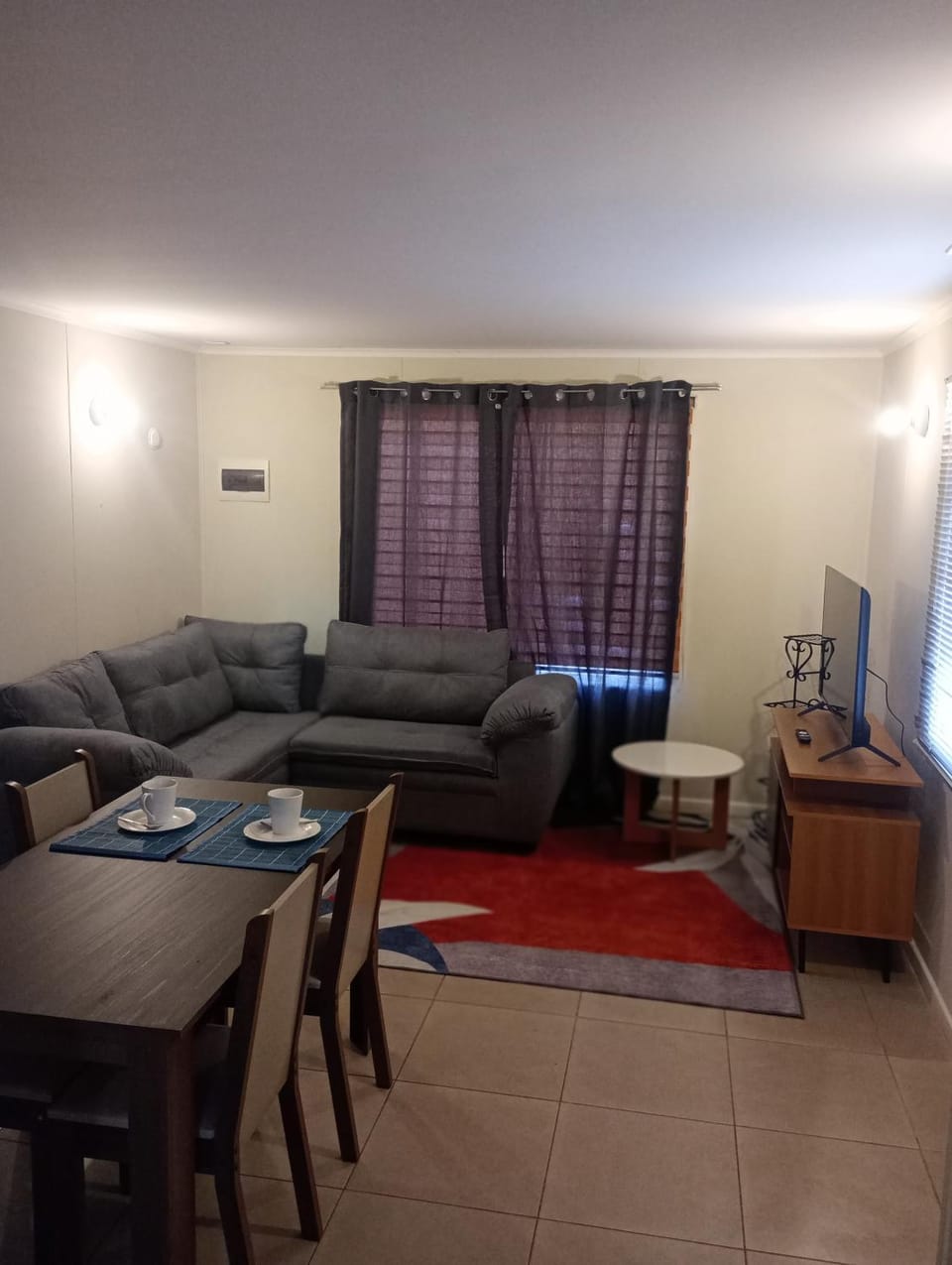 TV and multimedia, Living room, Seating area, Dining area