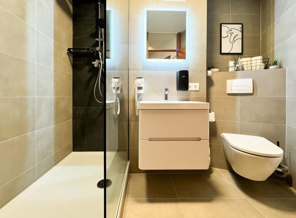 Shower, Toilet, Bathroom
