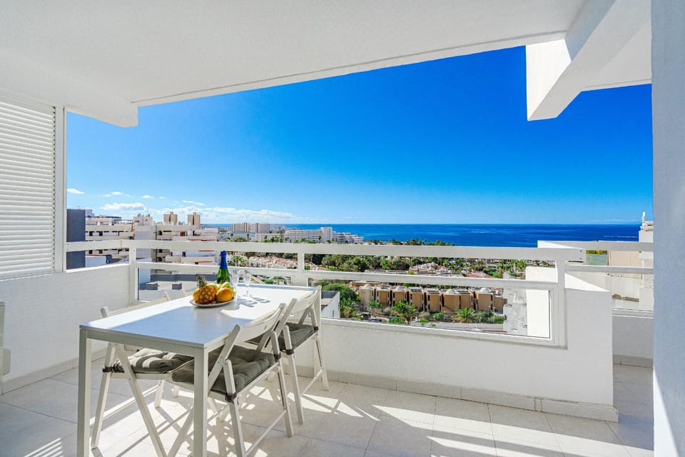 View (from property/room), Balcony/Terrace, Balcony/Terrace, Dining area, Sea view