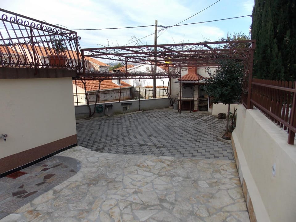 Day, Parking