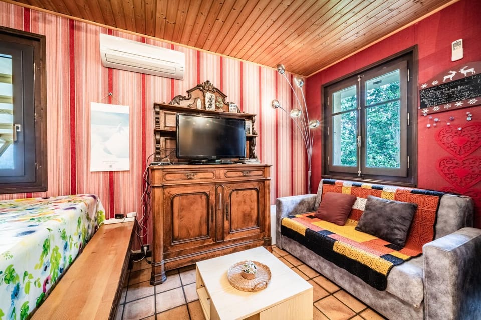 Property building, Living room