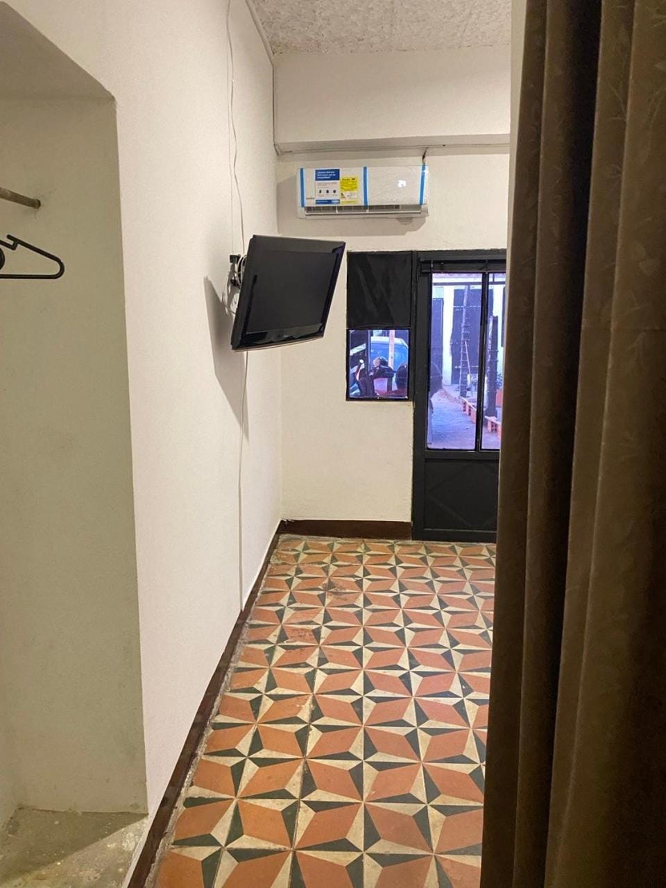 TV and multimedia, Garden view