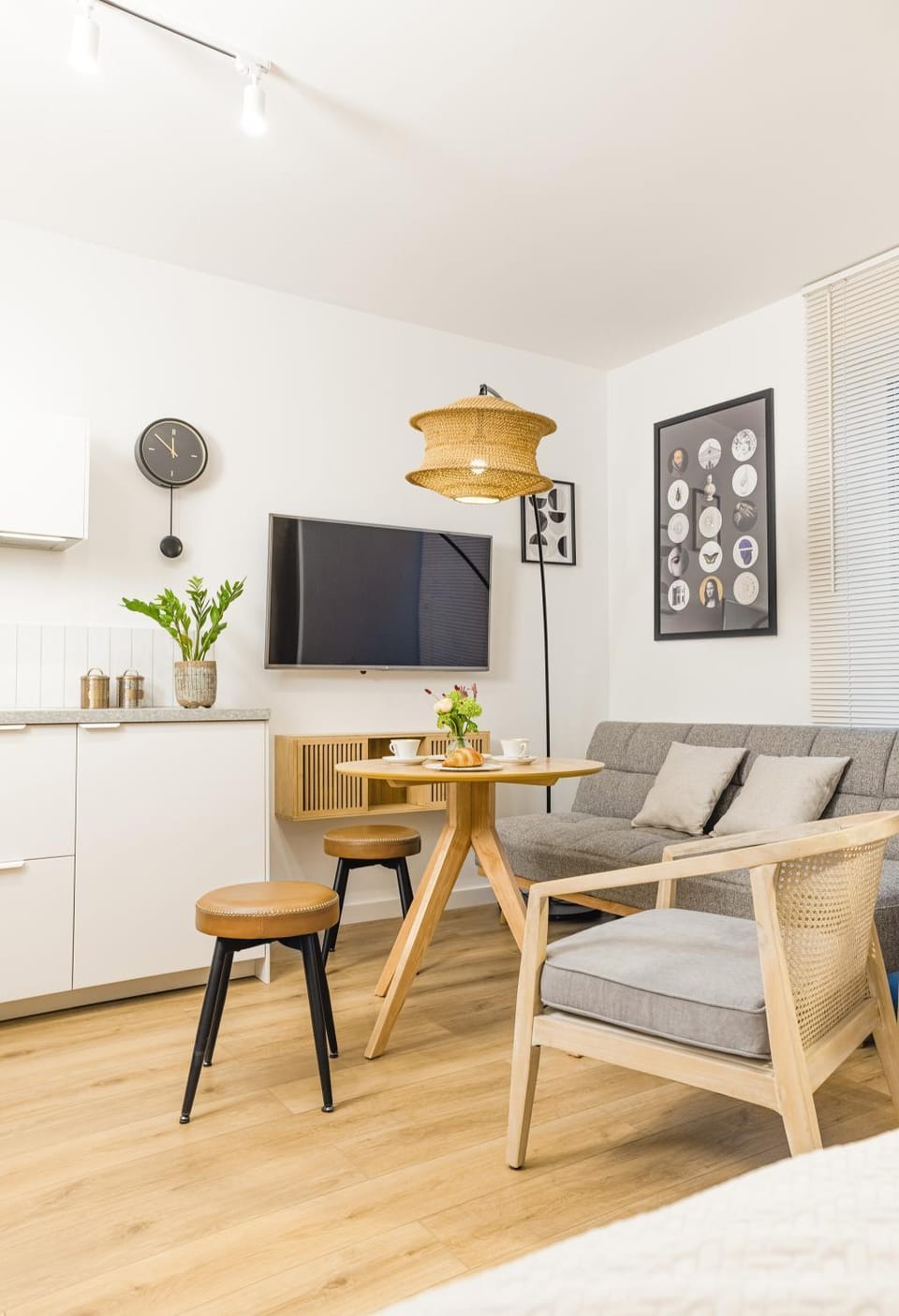 Communal lounge/ TV room, Bed, TV and multimedia, Living room, Other, Seating area, Dining area, Evening entertainment, air conditioner