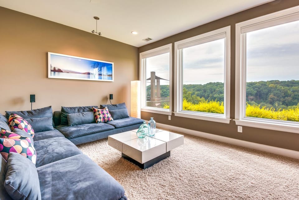 Modern Retreat w/ River View in Roswell! Apartment in Roswell