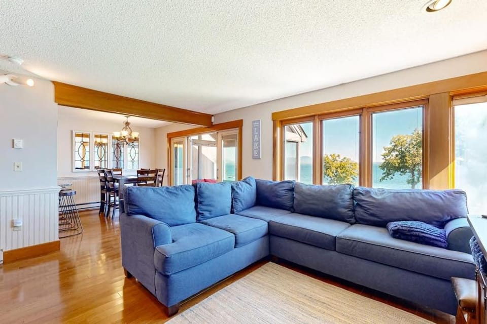 Lakefront At Winnipesaukee Apartment in Gilford