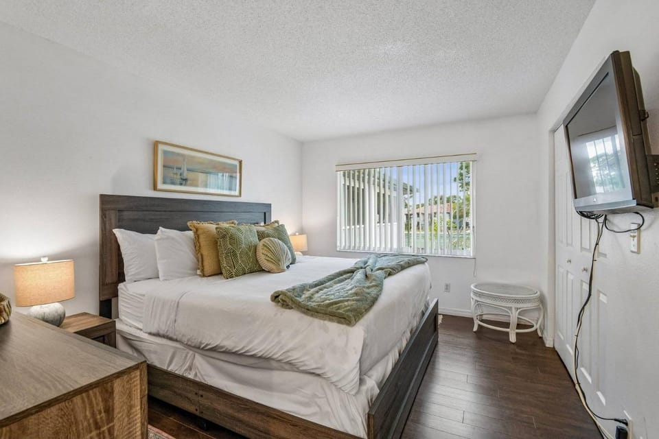 Shore Serenity House in Bradenton