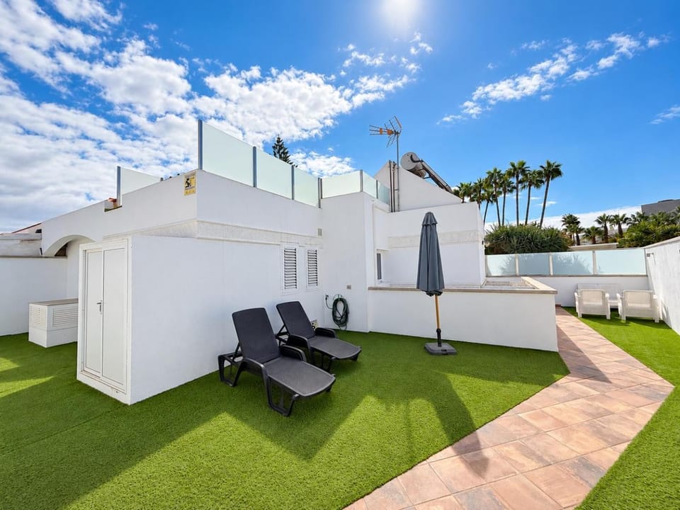 Bungalow Maravillosa Campo Internacional 2 dormitorios y terraza by Canarias Prime Homes Apartment in Maspalomas