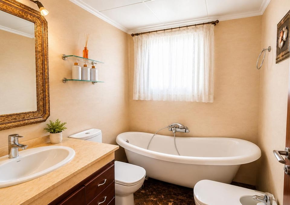 Bathroom, Bath