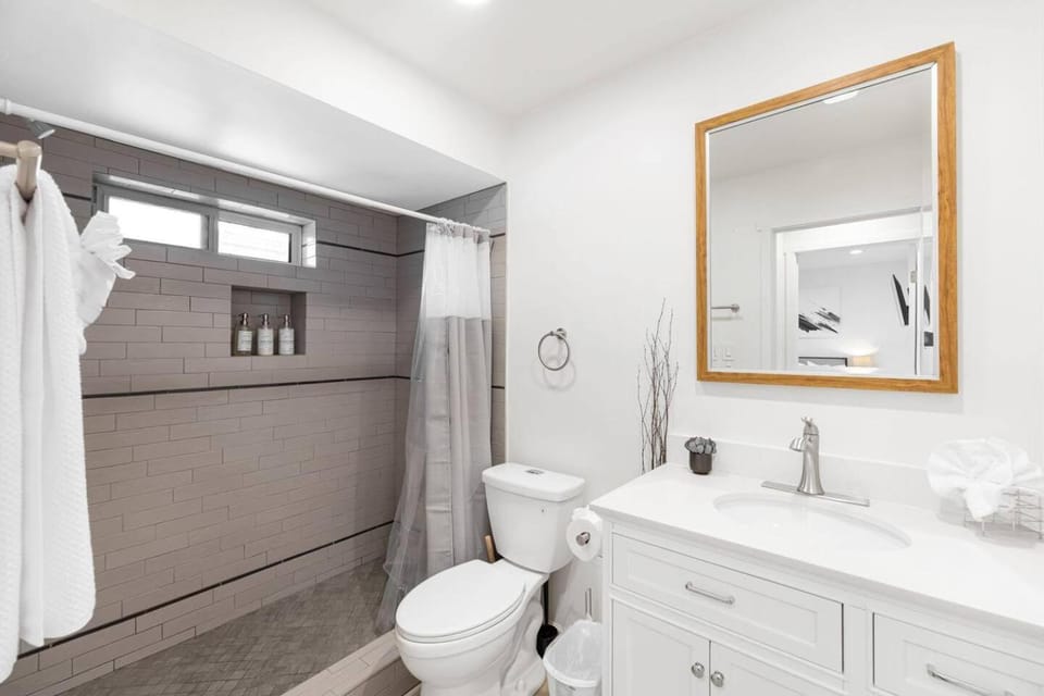 East Los Angeles Hideaway Apartment in East Los Angeles