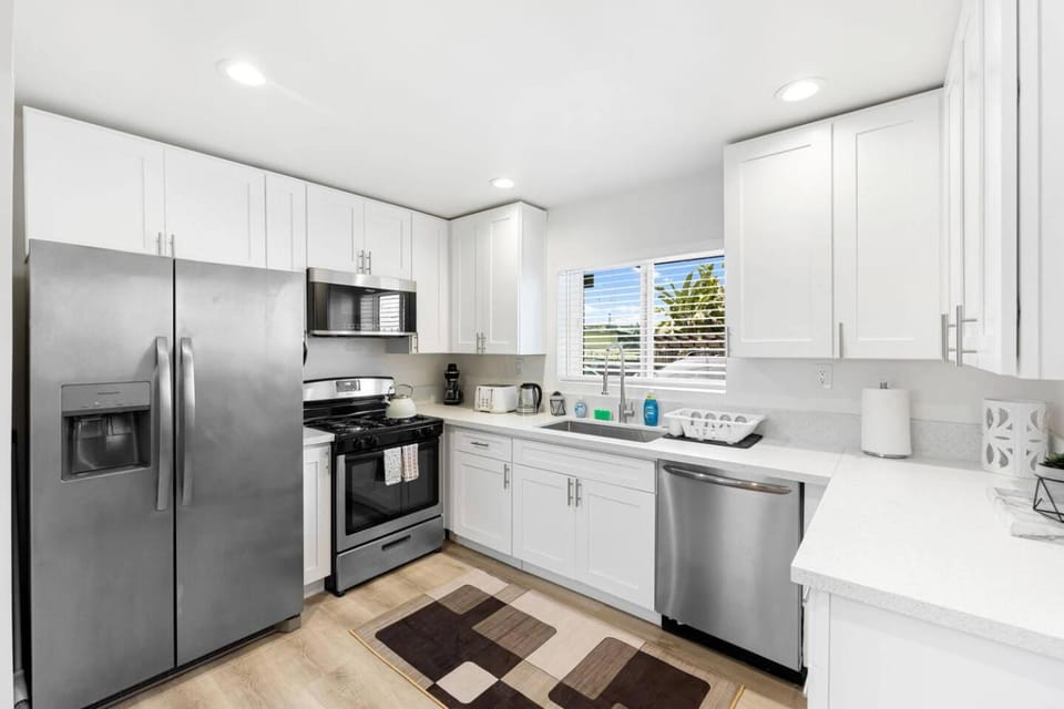 East Los Angeles Hideaway Apartment in East Los Angeles