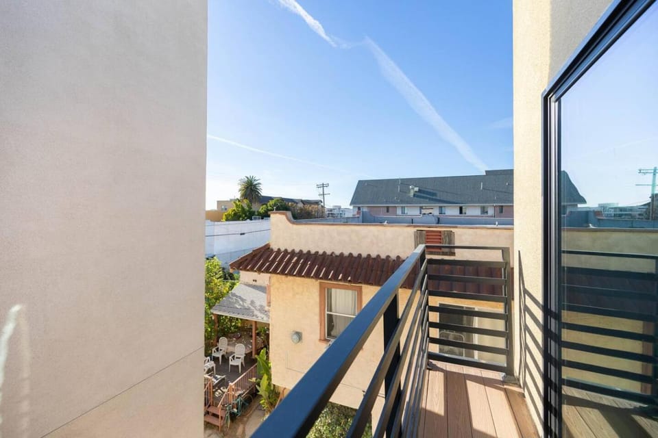 Luxe Townhouse Near Downtown LA House in Echo Park