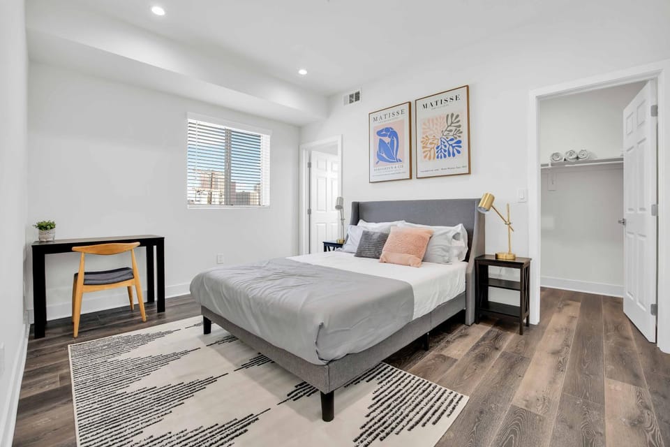 Spectacular Rooftop View House House in Echo Park