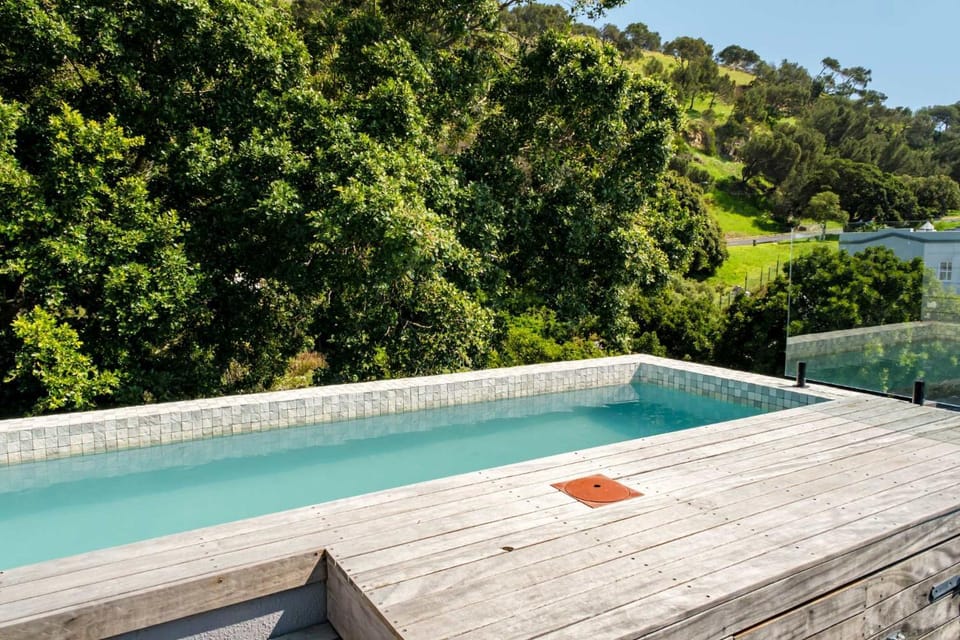 Swimming pool, Swimming pool