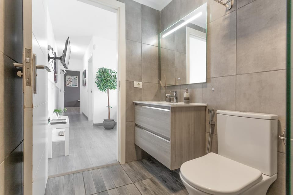 Bathroom, Living room