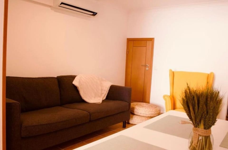 Living room, air conditioner