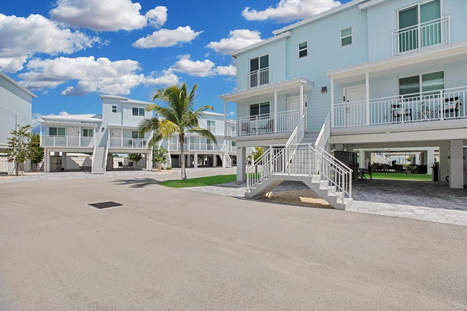 Ocean Side Paradise Awaits House in Marathon