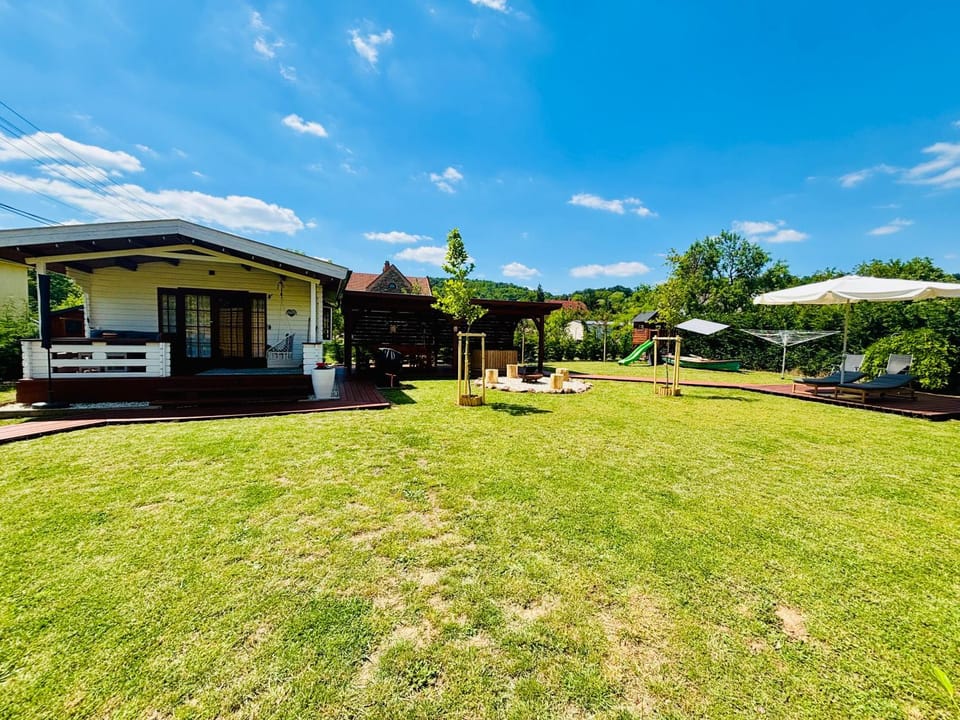 Property building, Natural landscape, Garden, Garden view