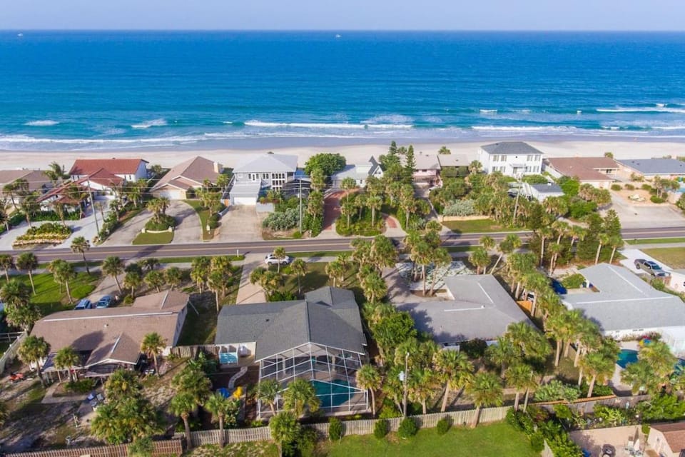 Sandcastle Harbor Pool and FirePit House in Ponce Inlet