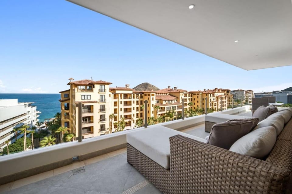 6th Floor One Medano Beach Resort - Quiet Side House in Cabo San Lucas