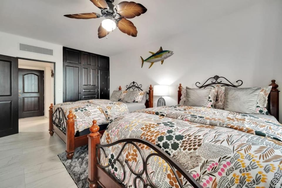 Completely Remodeled 2BD-2BA Plaza Bonita House in Cabo San Lucas