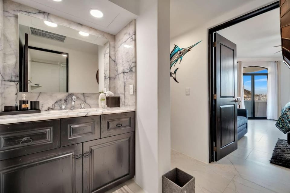 Completely Remodeled 2BD-2BA Plaza Bonita House in Cabo San Lucas