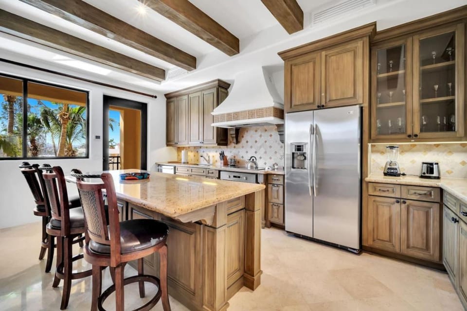 2 BD 5-Star Beachfront Paradise House in Cabo San Lucas