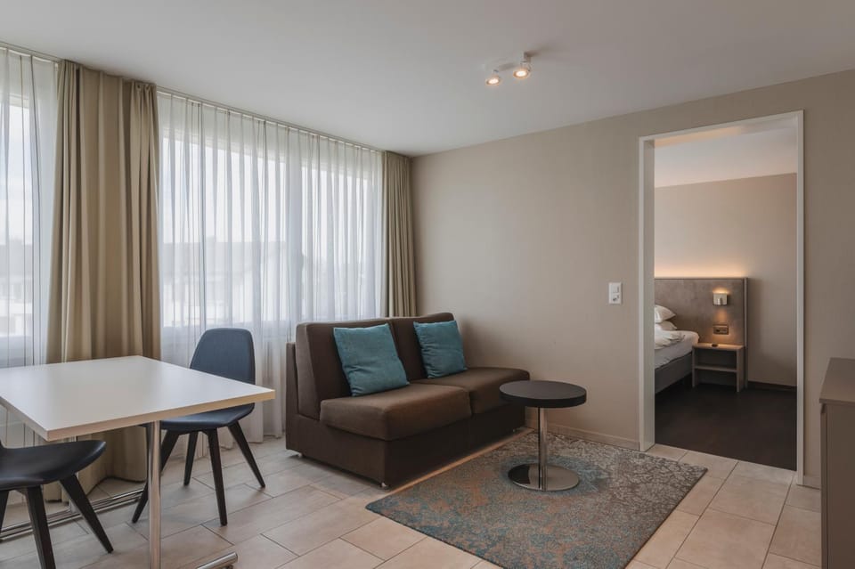 Living room, Seating area, Dining area