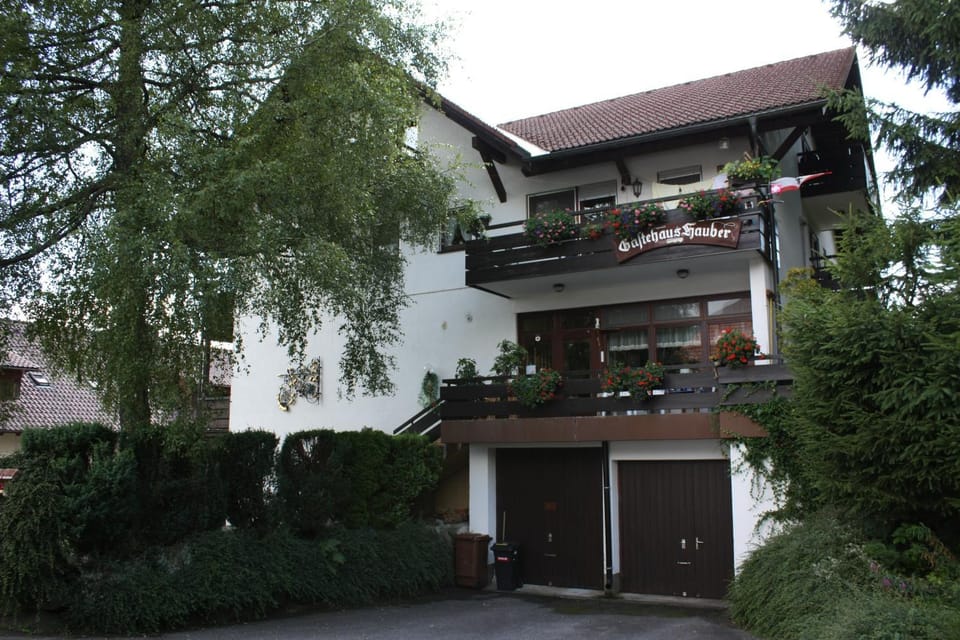 Doppelzimmer Heimatliebe mit schönem Balkon - Pension Hauber House in Baden-Württemberg