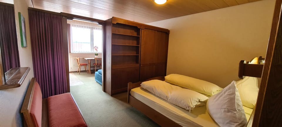 Appartement Klausenhof mit schönem Balkon - Pension Hauber Apartment in Baden-Württemberg