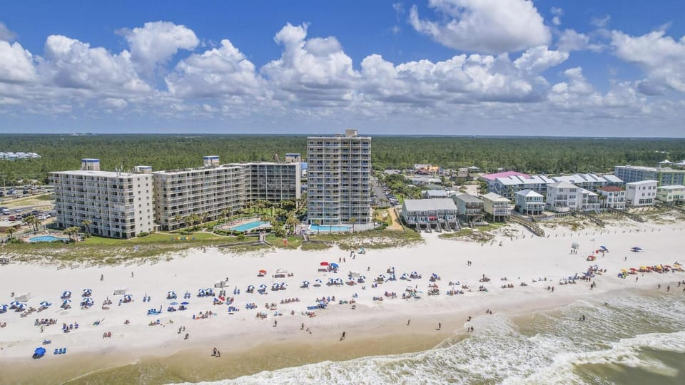Tradewinds 801 House in Orange Beach