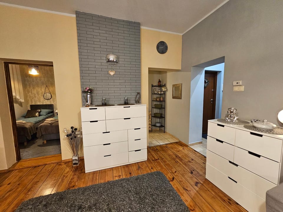 Living room, Photo of the whole room, wardrobe