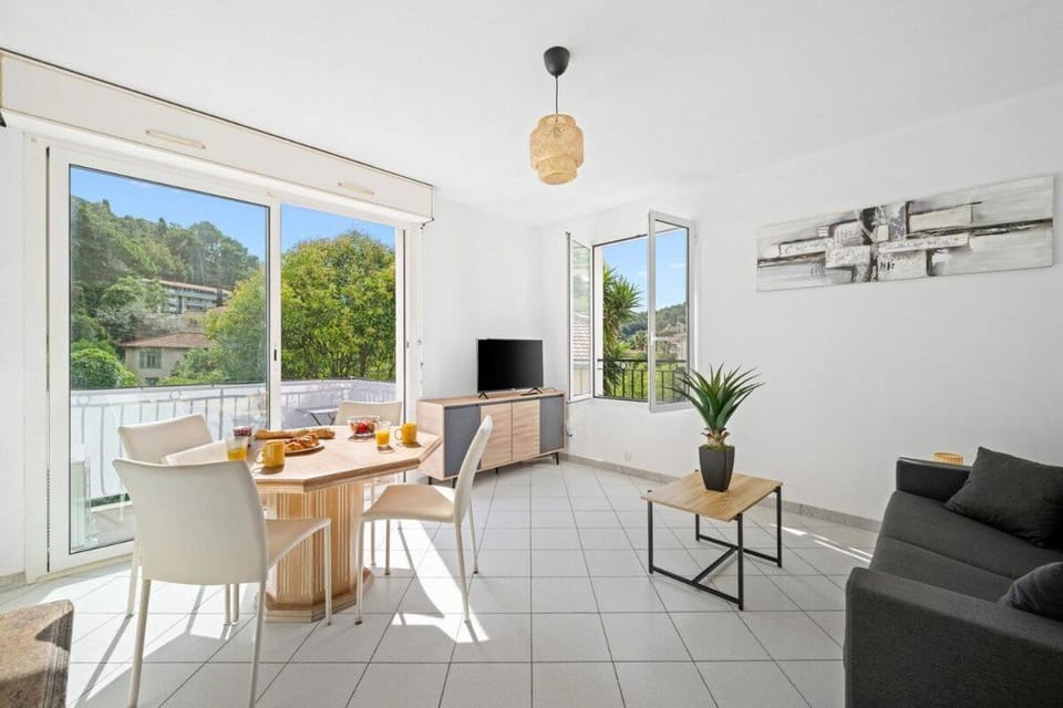 VILLA JULIA Calme Spacieux - Parking Privé - Clim Apartment in Roquebrune-Cap-Martin