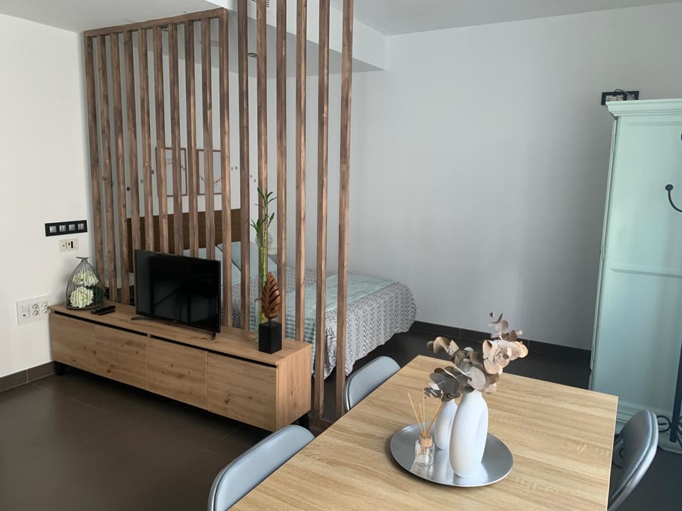 Dining area, Bedroom