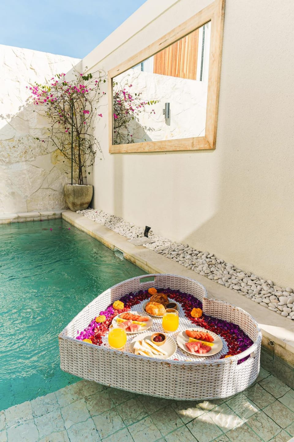 Swimming pool, Breakfast, Breakfast
