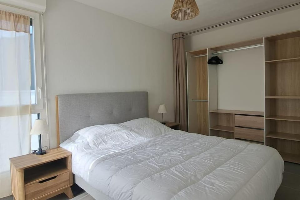 T2 Charmant, spacieux parking privé tram et metro Apartment in Toulouse