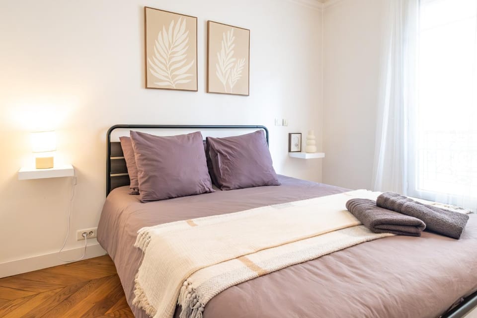 Spacious Apartment for 6 People Apartment in Paris